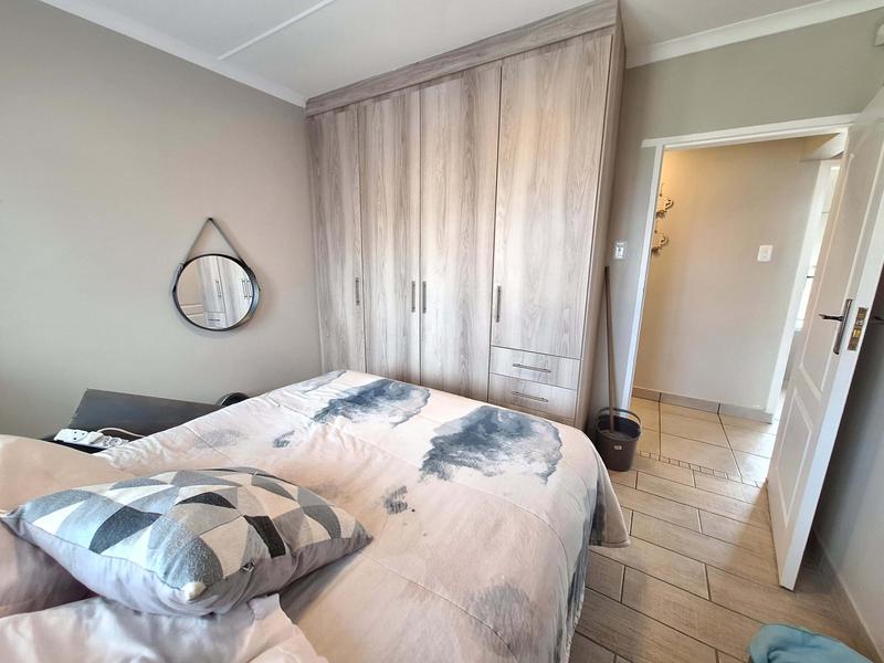 5 Bedroom Property for Sale in Dana Bay Western Cape